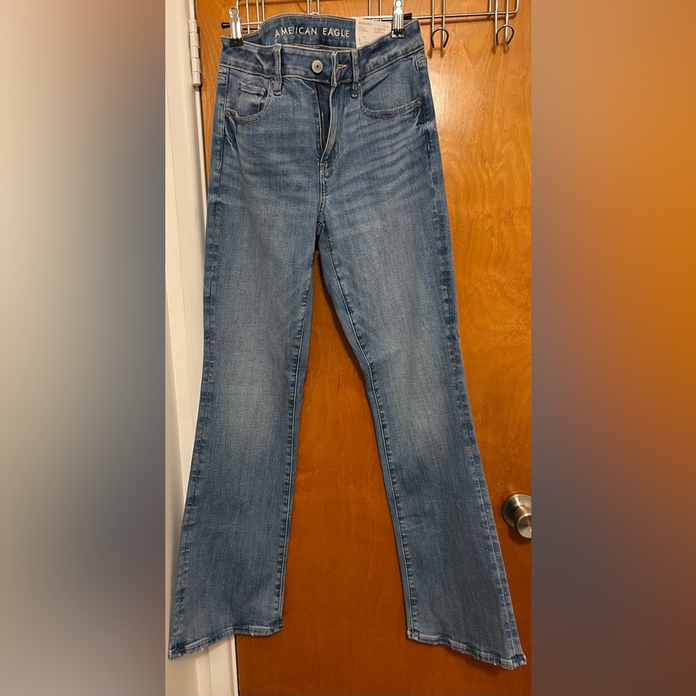 AE Next Level Low-Rise Kick Bootcut Jean NWT size 8